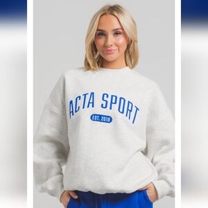 NWT ACTA 💙 Essential Crewneck - Heather Gray And Cobalt - Small